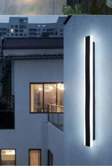 Gestreifte Wandleuchte