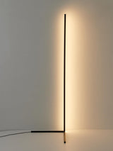 Minimalistische LED-Stehleuchte