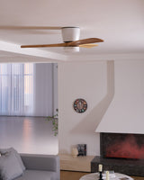 Deckenventilator aus Holz Licht