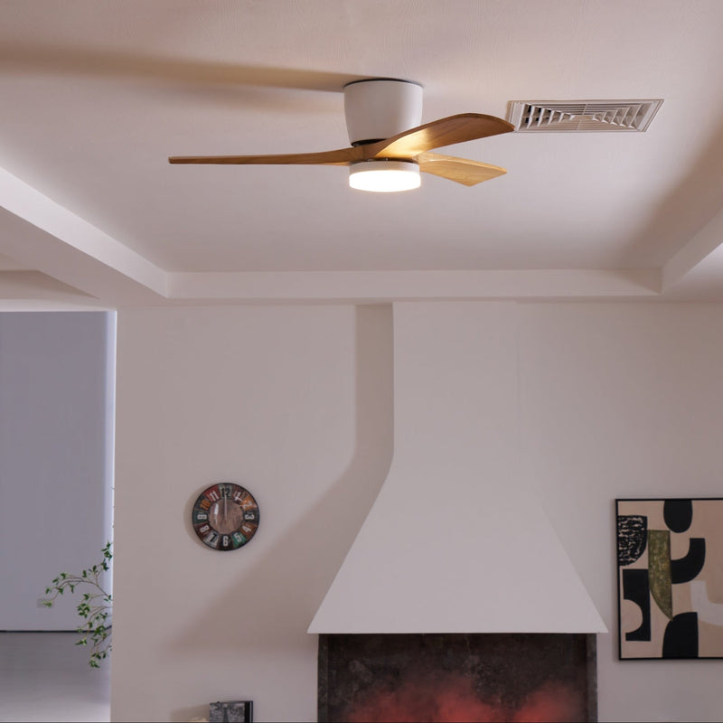 Deckenventilator aus Holz Licht