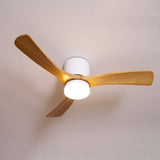 Deckenventilator aus Holz Licht