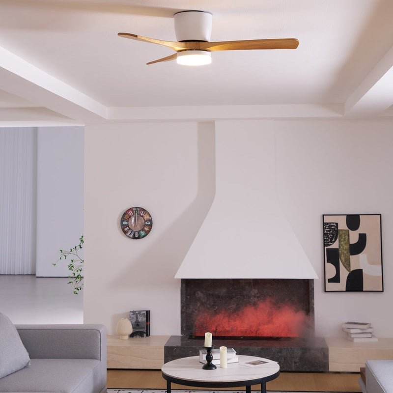 Deckenventilator aus Holz Licht